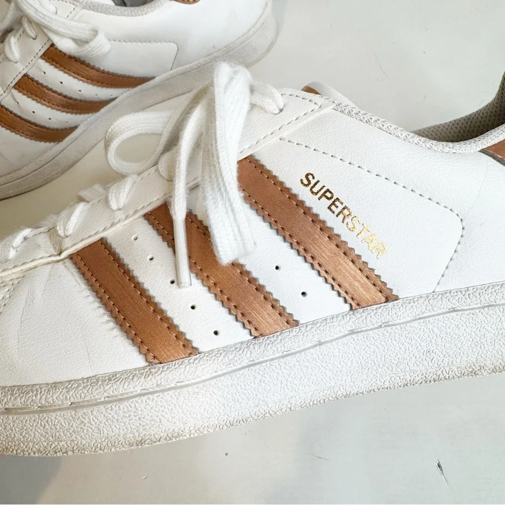 Adidas‎ Originals | Superstar White Copper Sneakers — Shell Toe Shoes Sz. 6